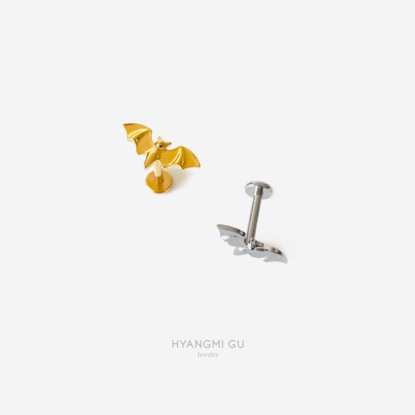 16G Titanium Bat Flat Back Stud