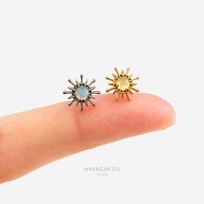 16G Titanium Opal Sun Flat Back Stud