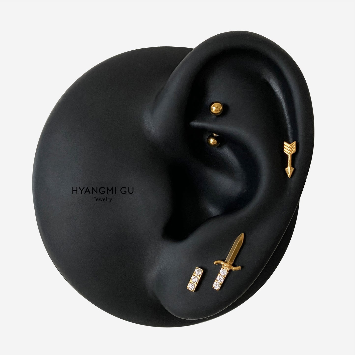 16G Titanium Cz Dagger Flat Back Stud