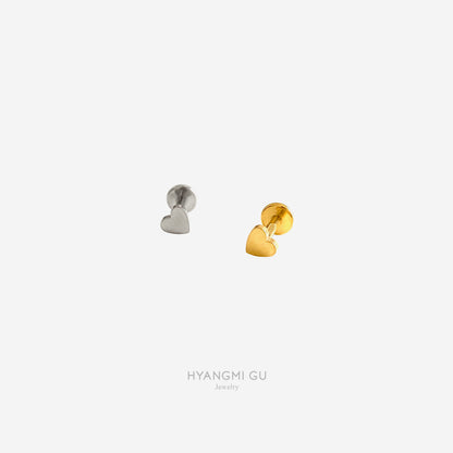 16G Titanium Small Heart Flat Back Stud