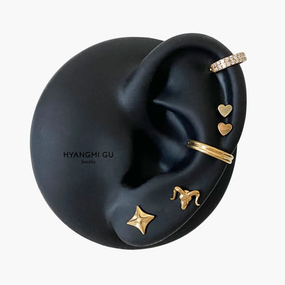 16G Titanium Small Heart Flat Back Stud